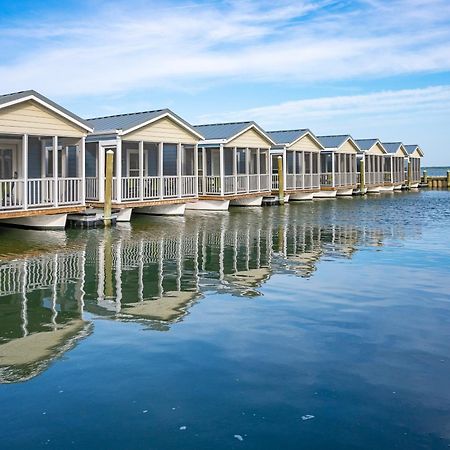 Blufin Bungalows & Marina Чинкотиг Екстериор снимка