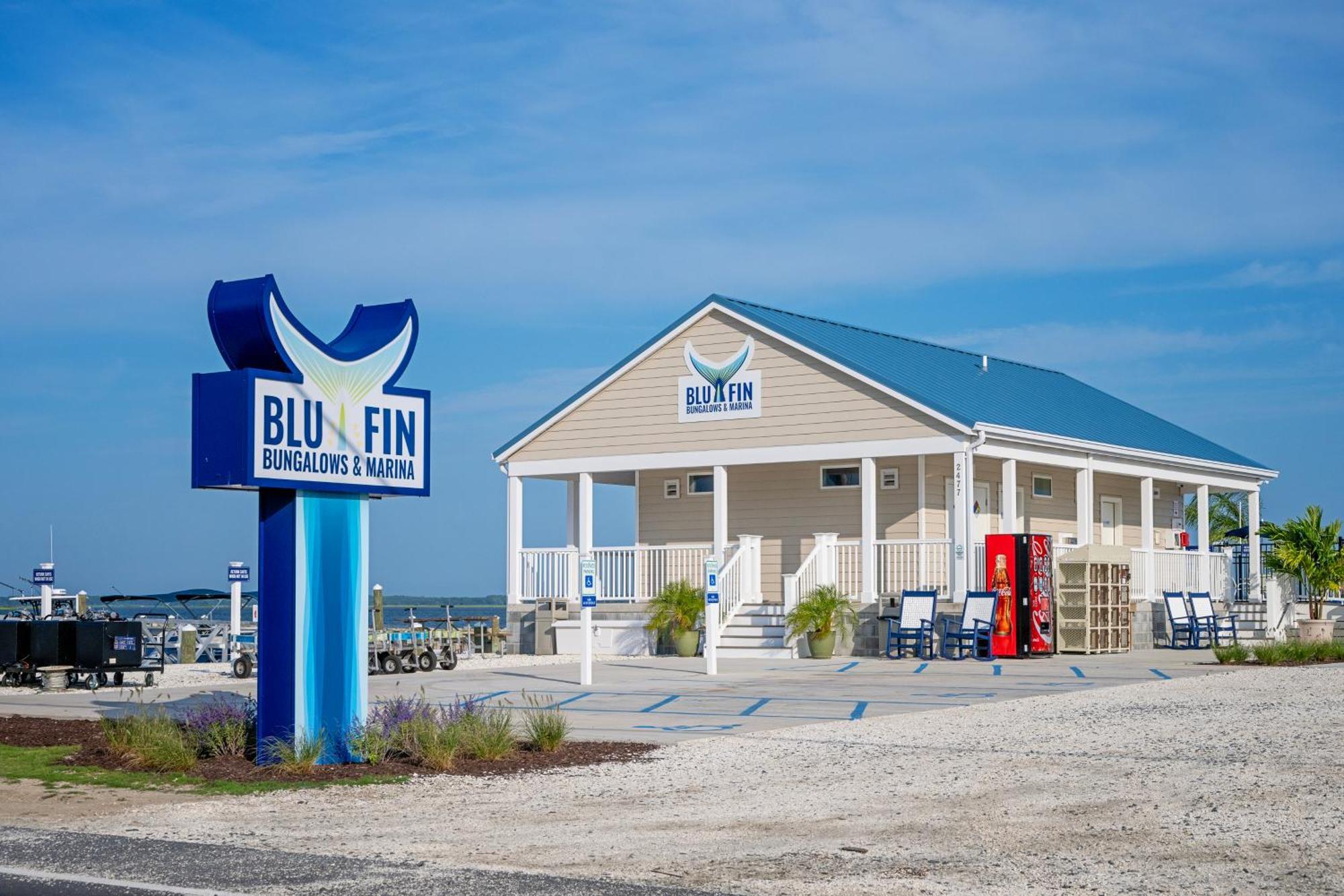 Blufin Bungalows & Marina Чинкотиг Екстериор снимка
